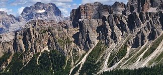 dolomiti muraglia del giau
