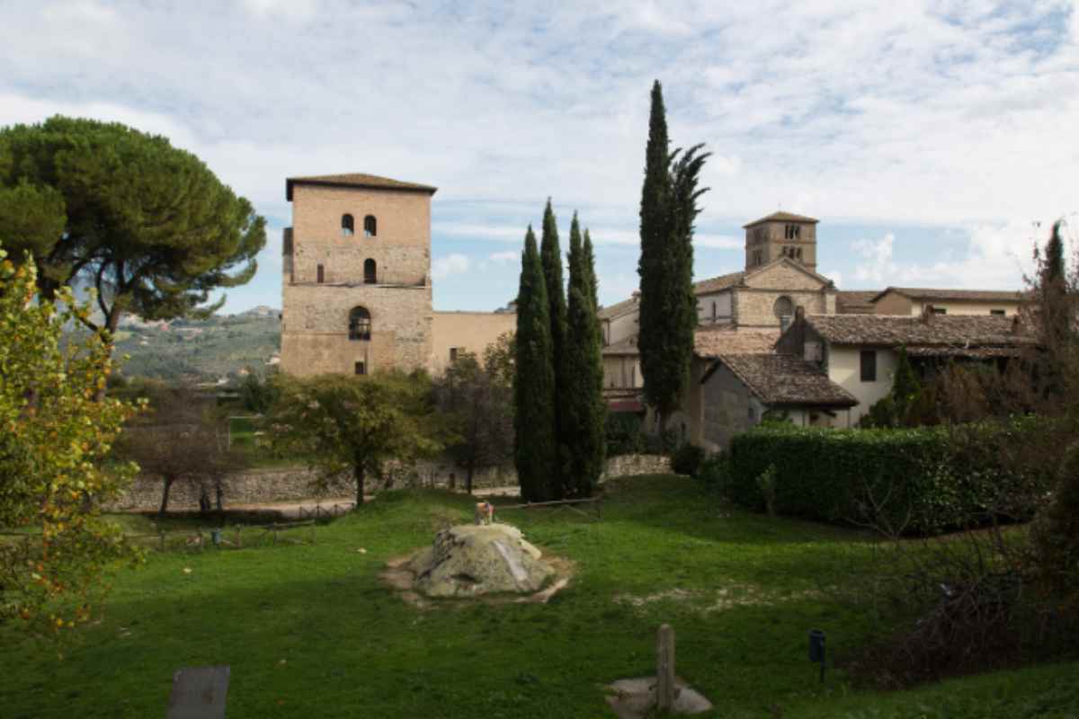 Abbazia di Farfa un gioiello vicino Roma