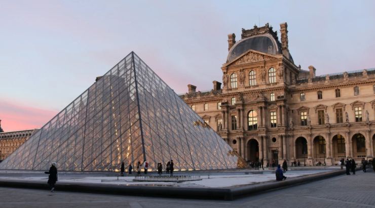 Il Louvre al primo posto tra le destinazioni in Francia